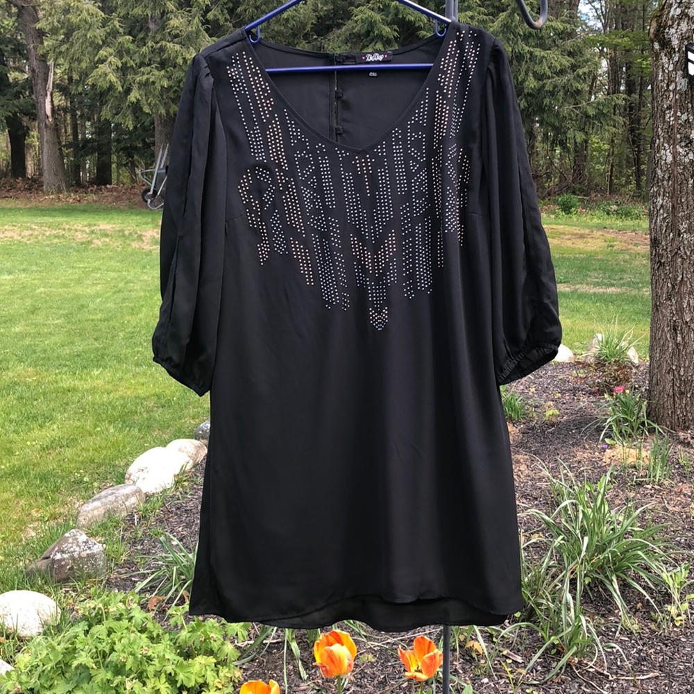 V-neck embellished shift dress